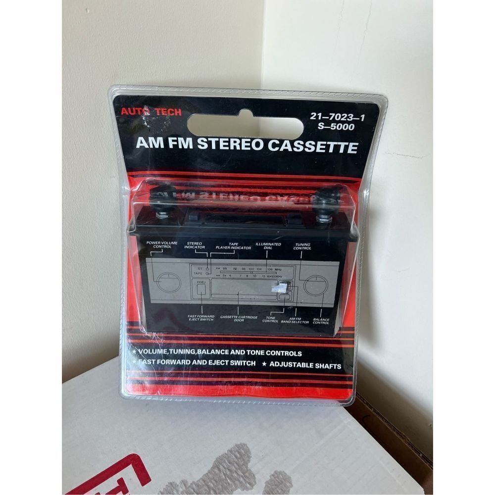 Auto Tech AM FM Car Radio Stereo Cassette Player 21-7023-1 S-5000 NIB
